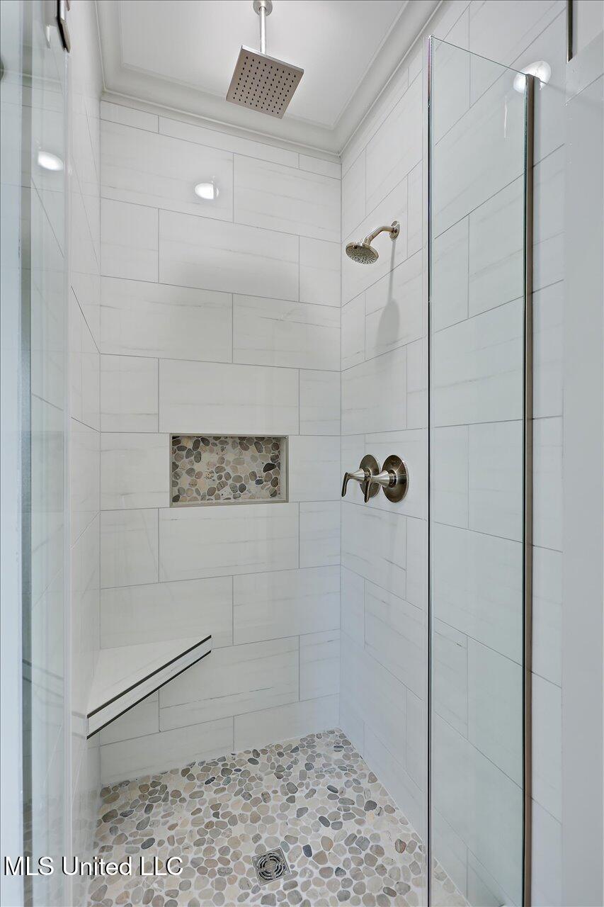 416 Lennon Lane Property Photo 25