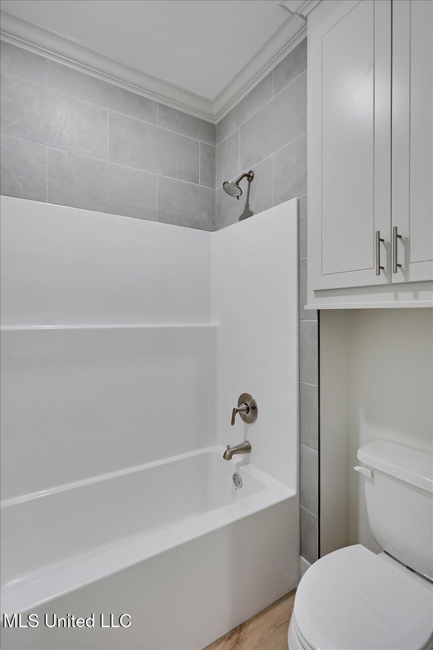 416 Lennon Lane Property Photo 33