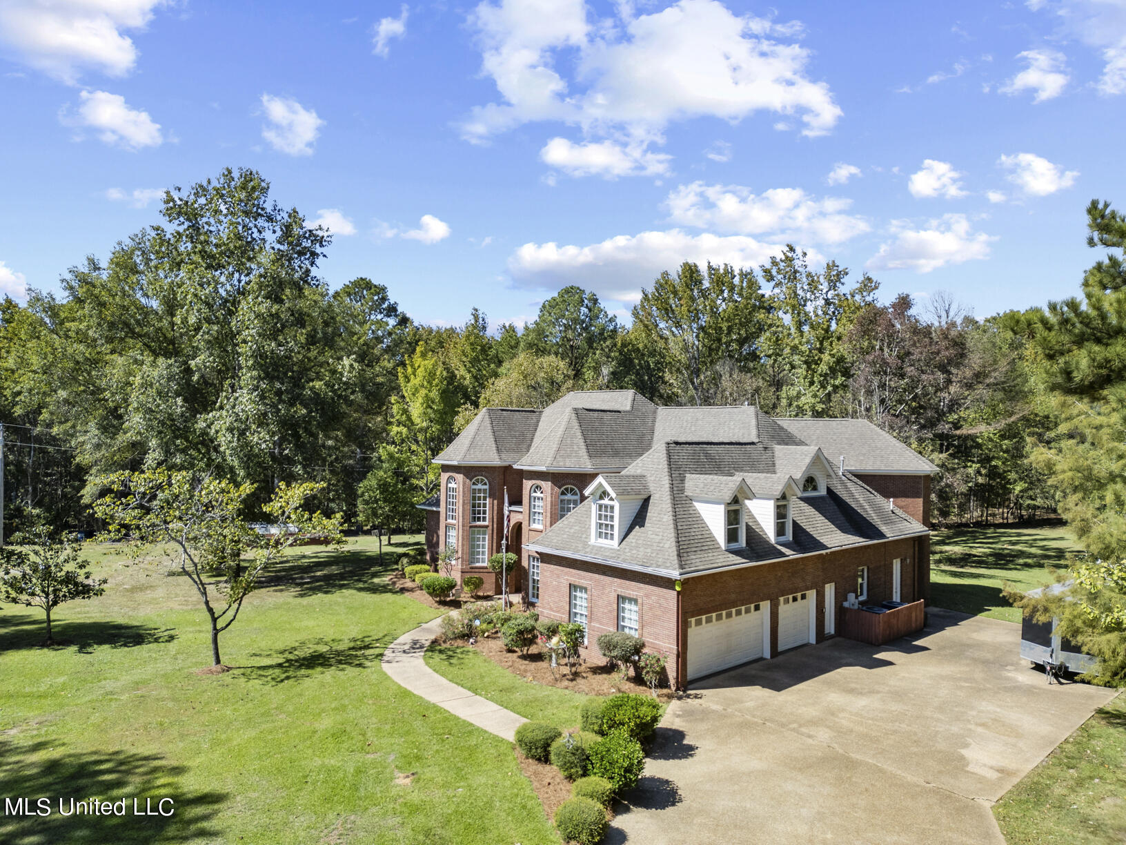 283 Deer Haven Drive Property Photo 4