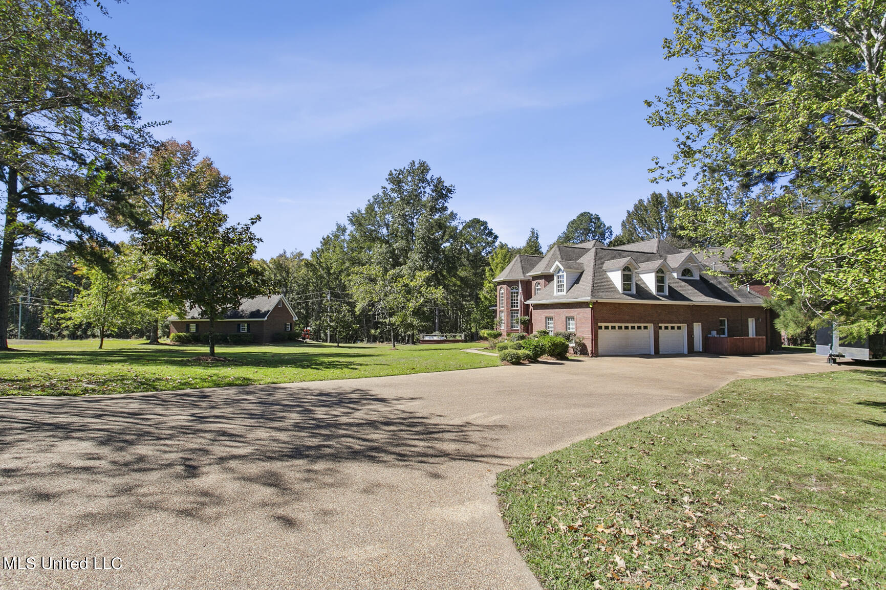 283 Deer Haven Drive Property Photo 5