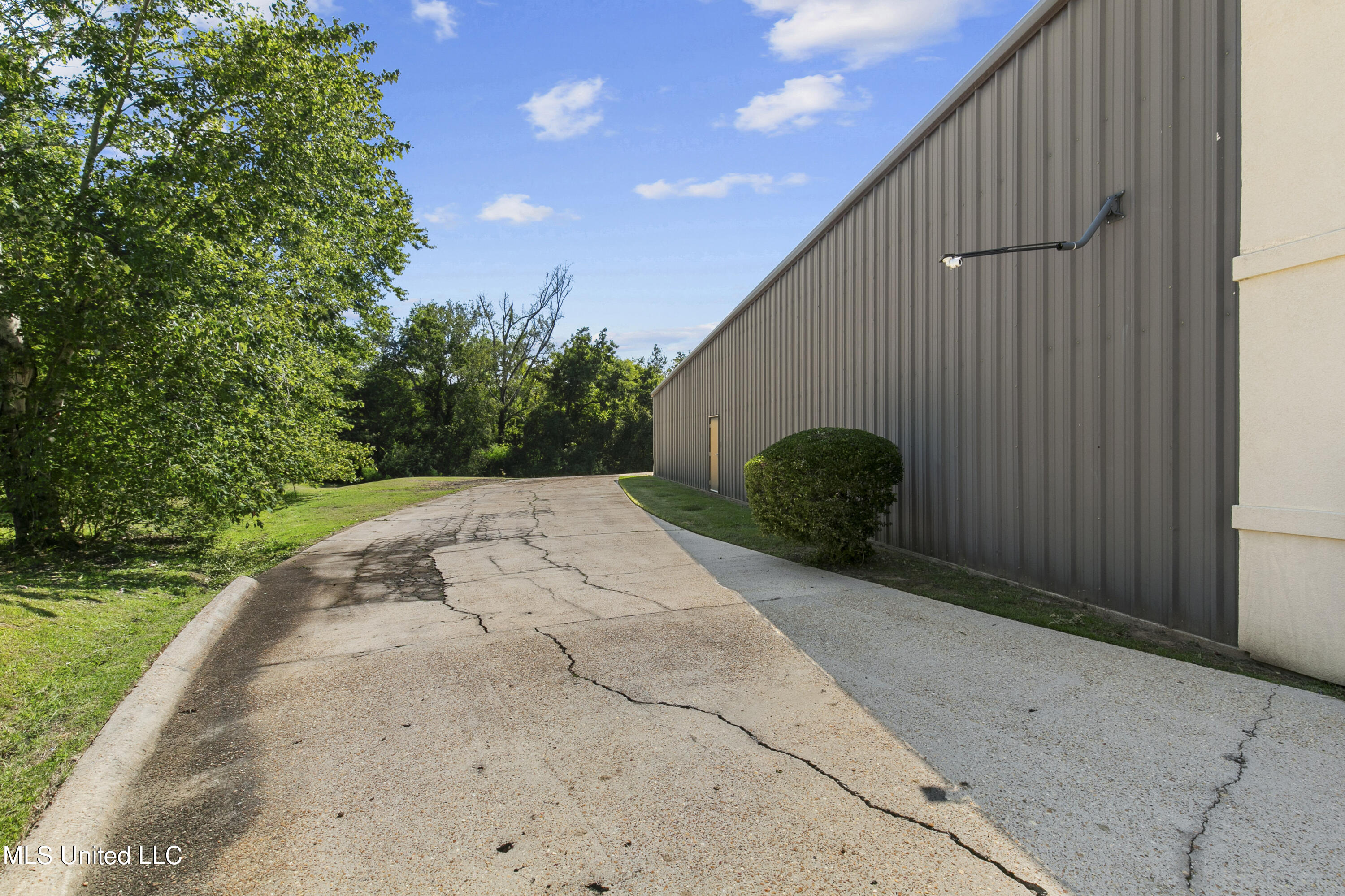 125 Solleftea Drive Property Photo 37