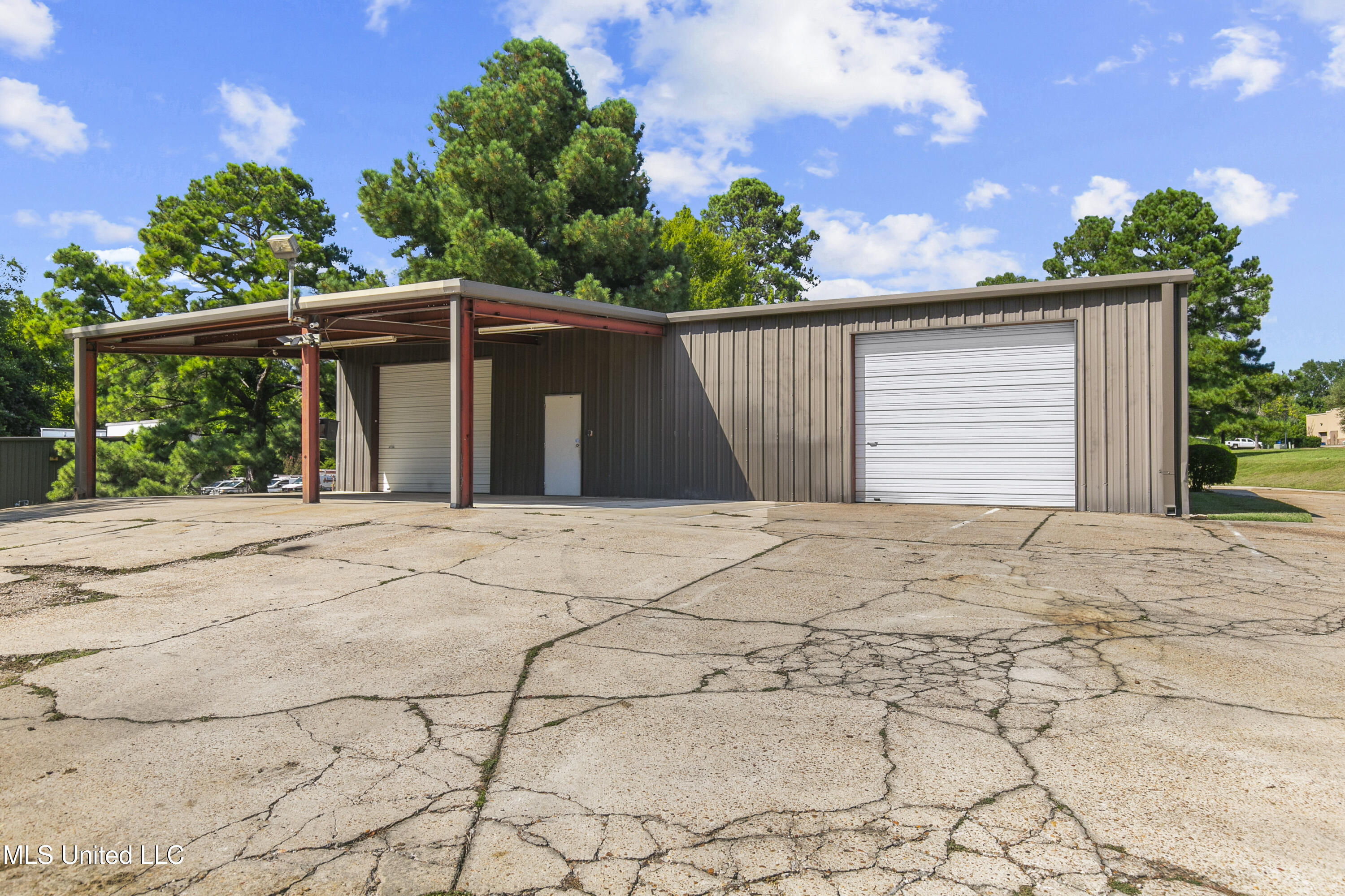 125 Solleftea Drive Property Photo 39
