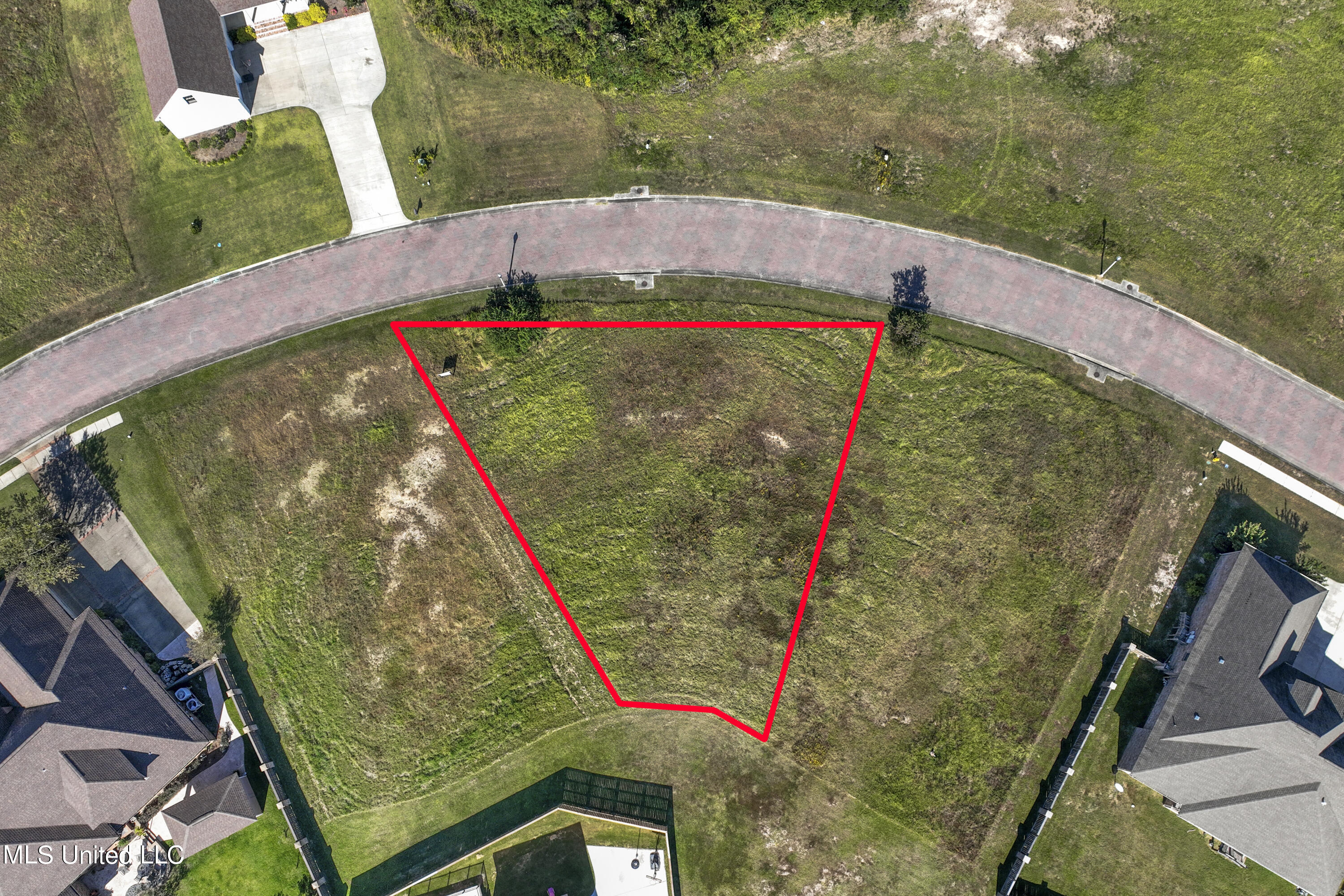 410 Goose Pointe Boulevard Property Photo 11
