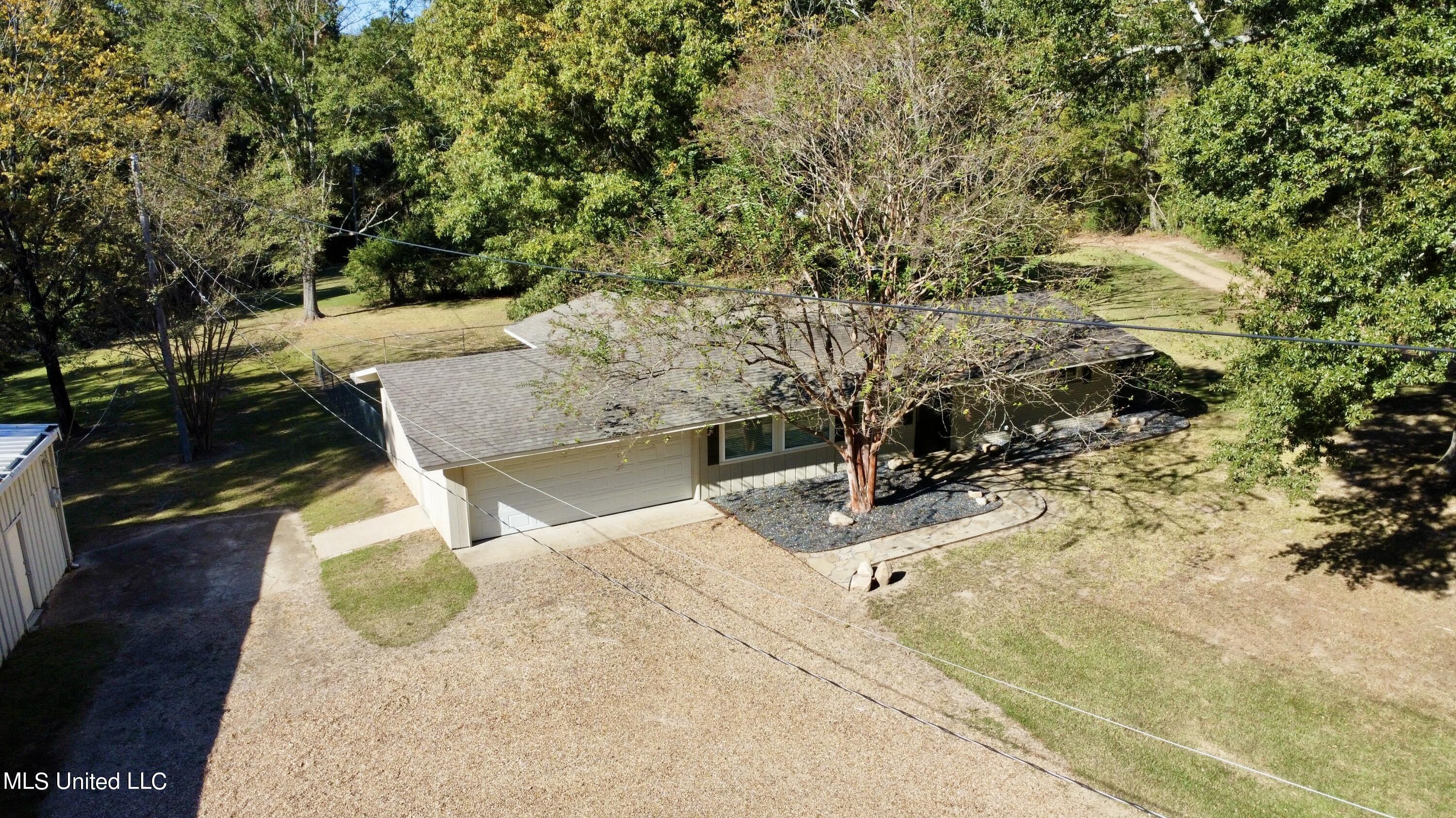 5214 Old Jackson Road Property Photo 4