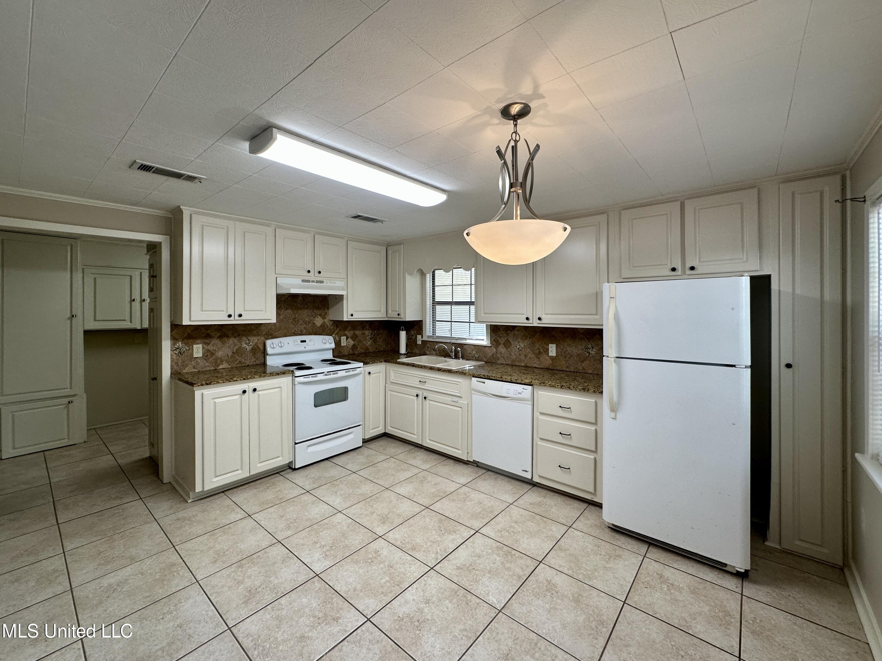 5214 Old Jackson Road Property Photo 15