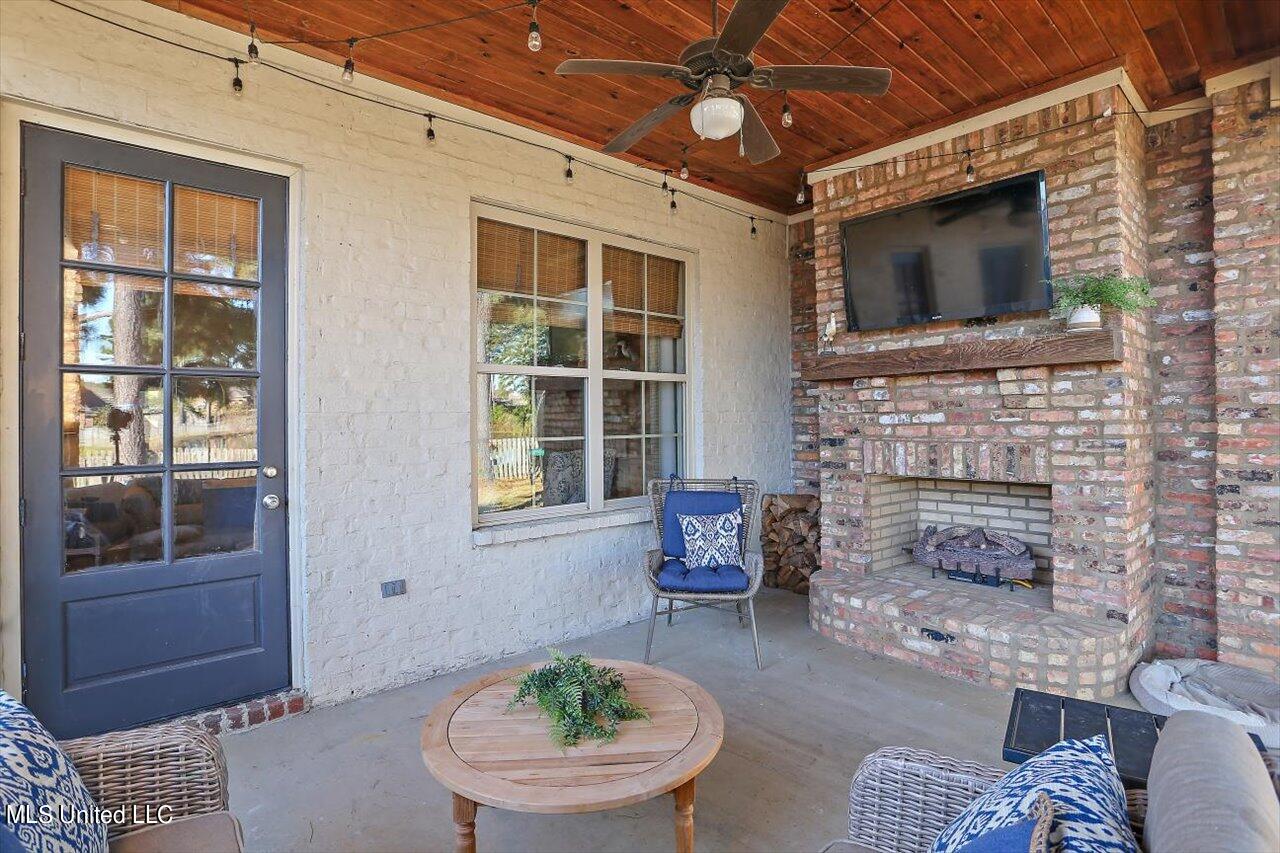 107 Twain Trail Property Photo 32