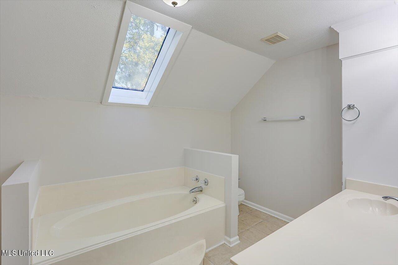 300 Monterey Drive Property Photo 41