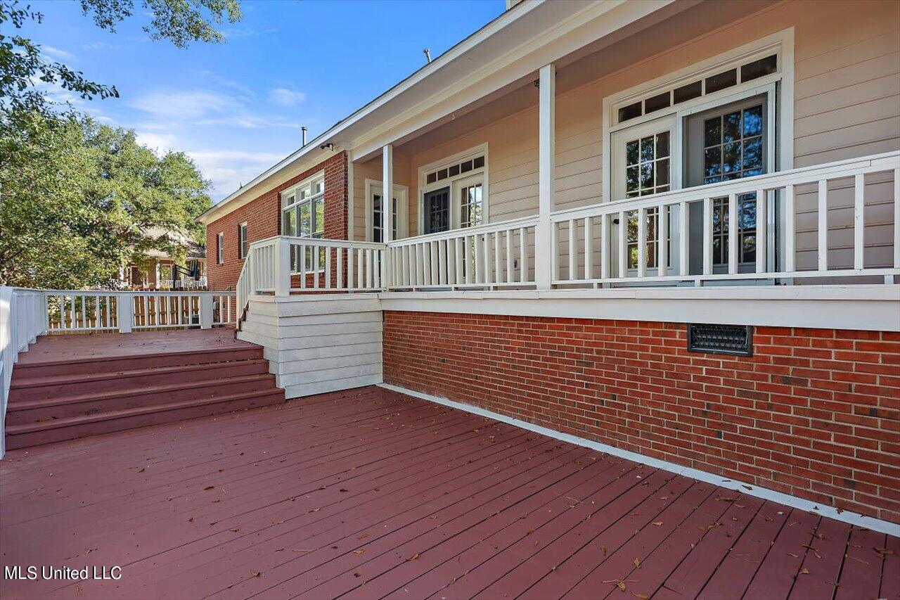 300 Monterey Drive Property Photo 48
