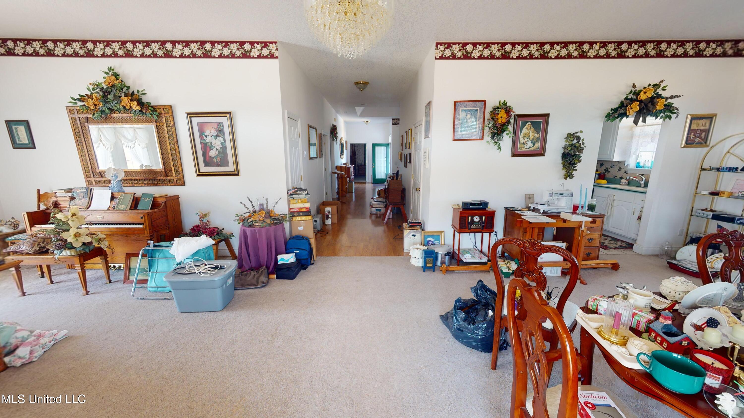 4385 Stringfellow Road Property Photo 3