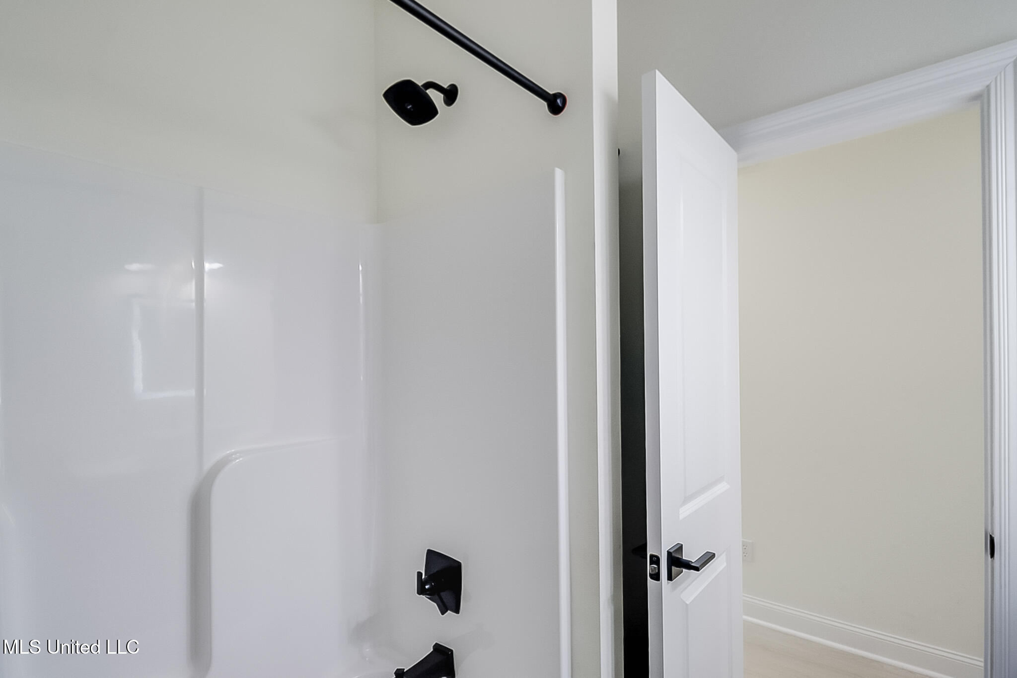 3007 Fairway Drive Drive Property Photo 8