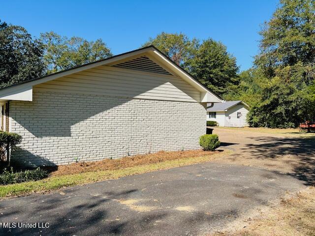 206 Lewis Street Property Photo 26