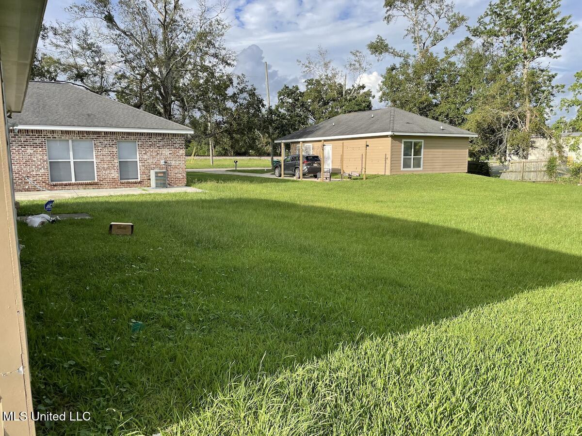 203 Milner Avenue Property Photo 7