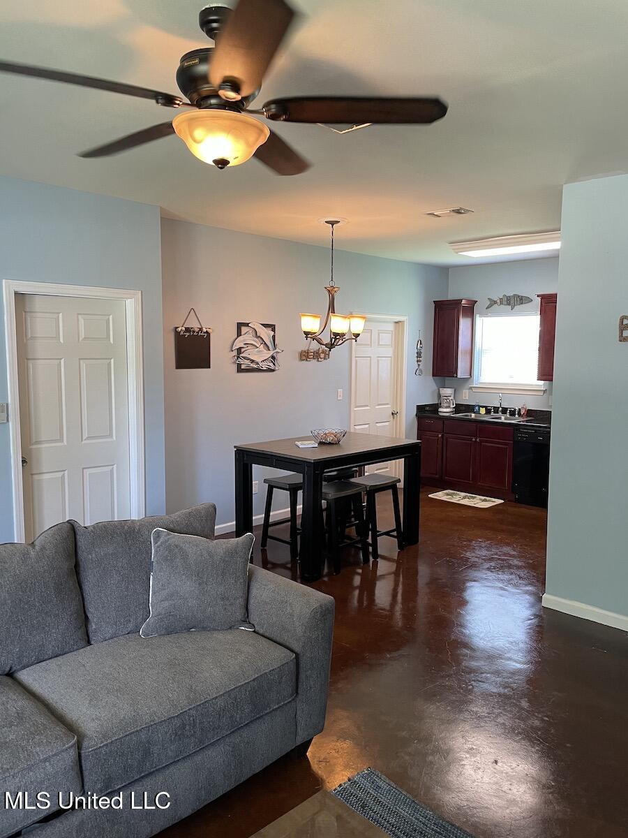 203 Milner Avenue Property Photo 22