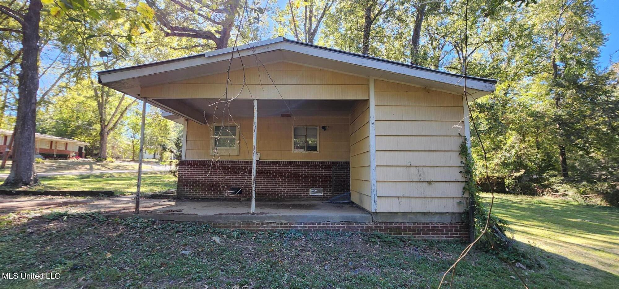 3327 Rickay Drive Property Photo 4