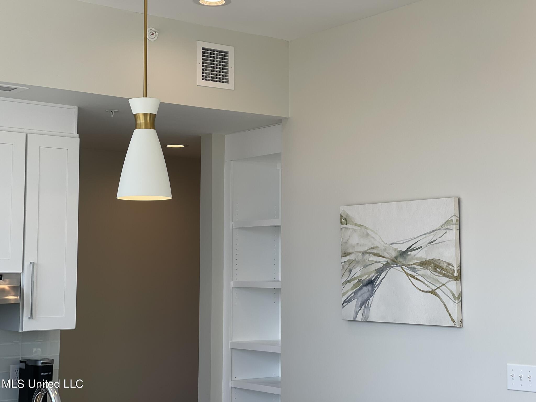 3207 Magnolia Street Property Photo 9