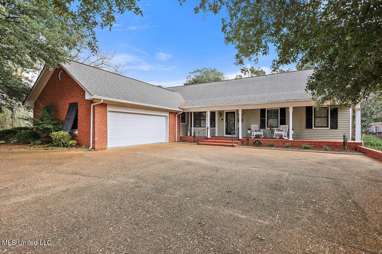 412 St Matthew Street Property Photo 1