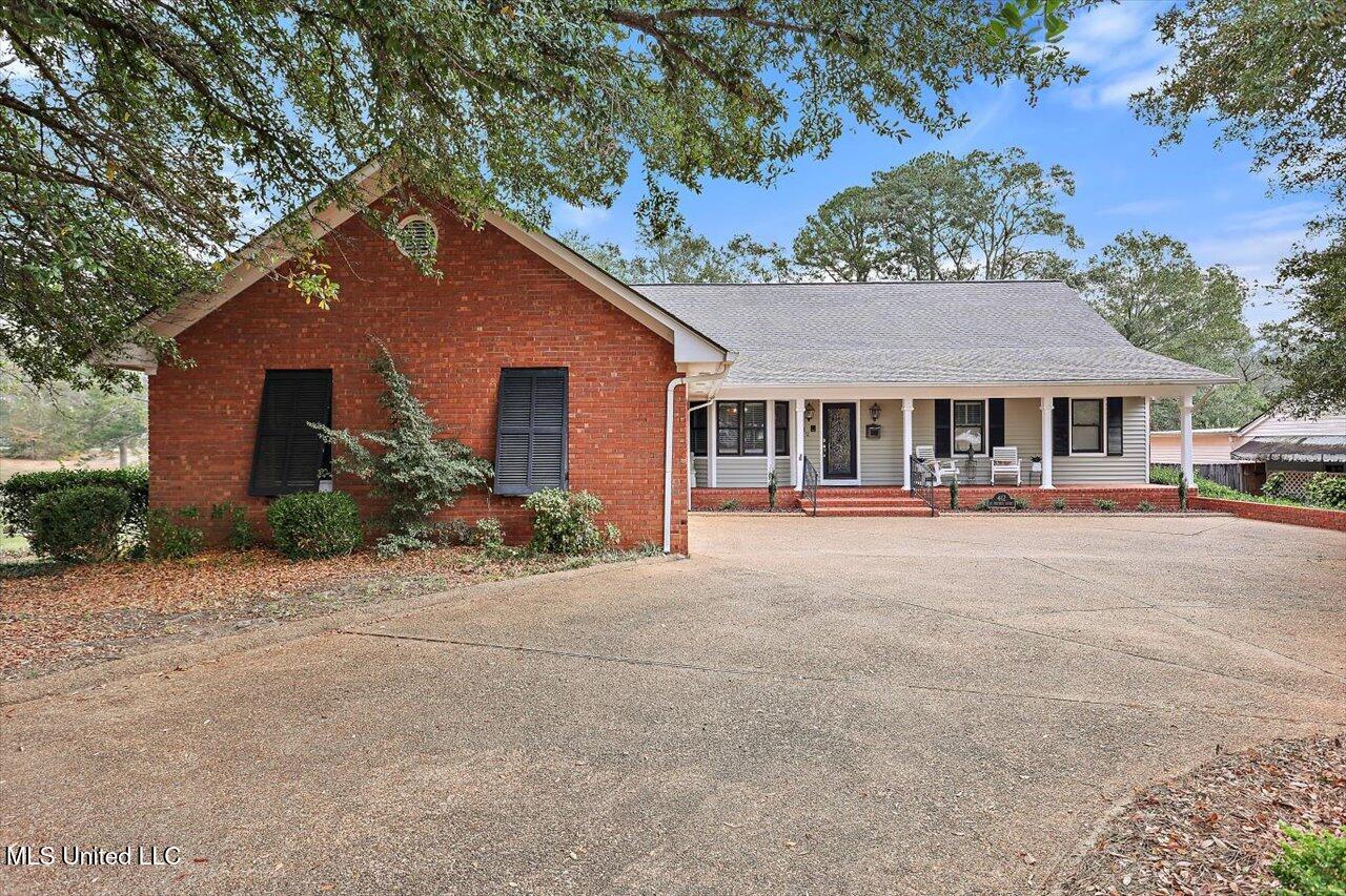 412 St Matthew Street Property Photo 2