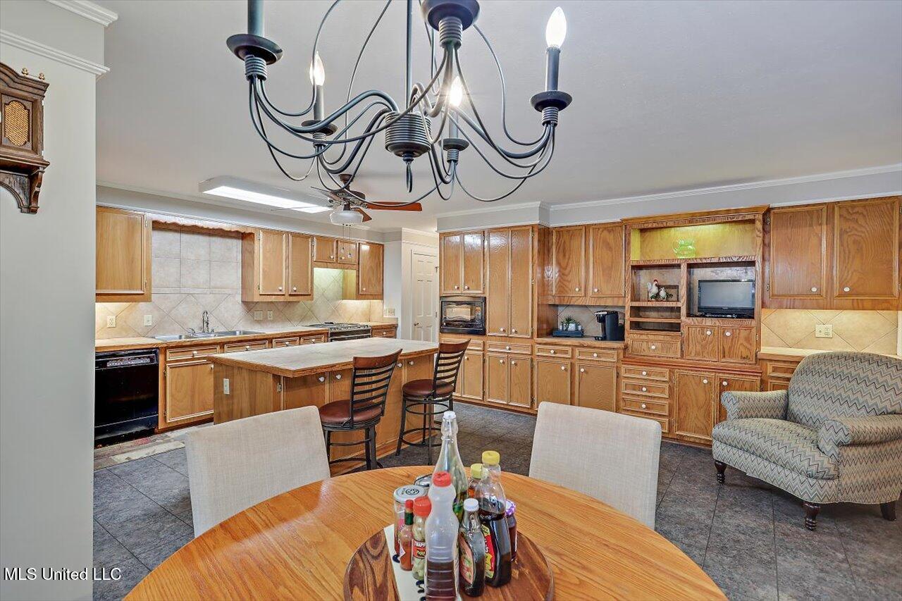 412 St Matthew Street Property Photo 12