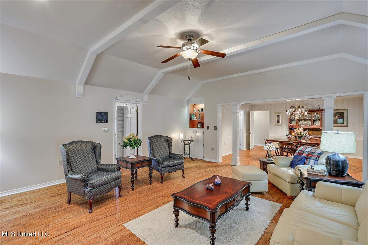 412 St Matthew Street Property Photo 22