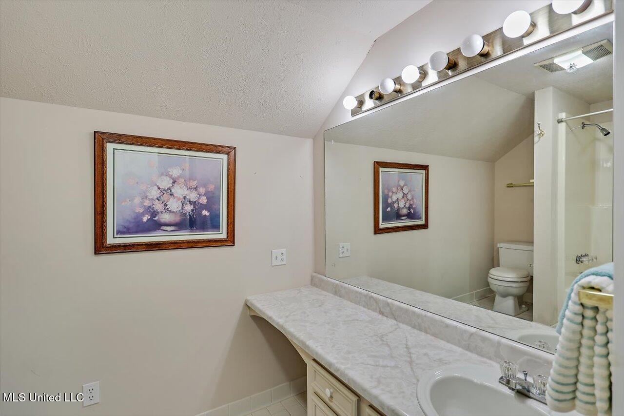 412 St Matthew Street Property Photo 29