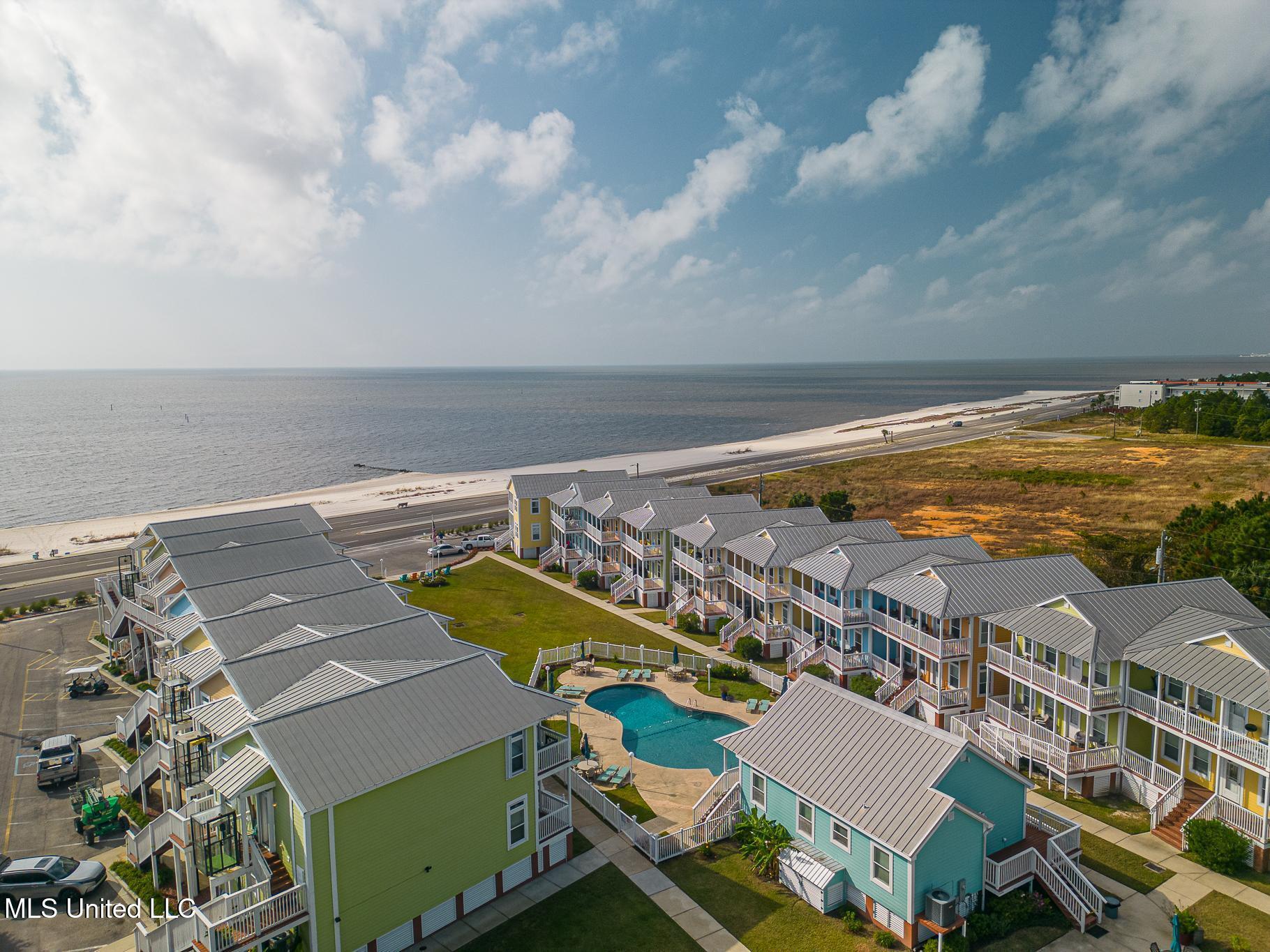 1515 E Beach Boulevard Property Photo 3