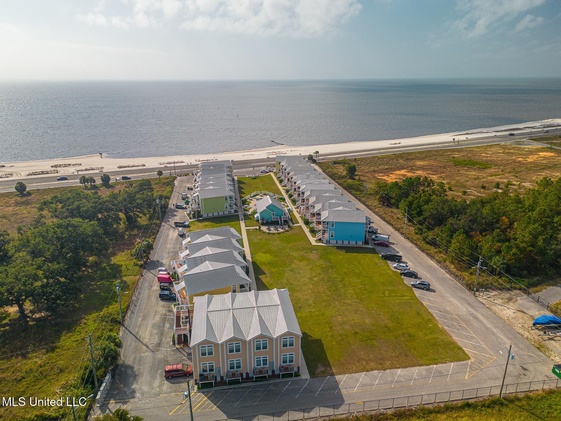1515 E Beach Boulevard Property Photo 4