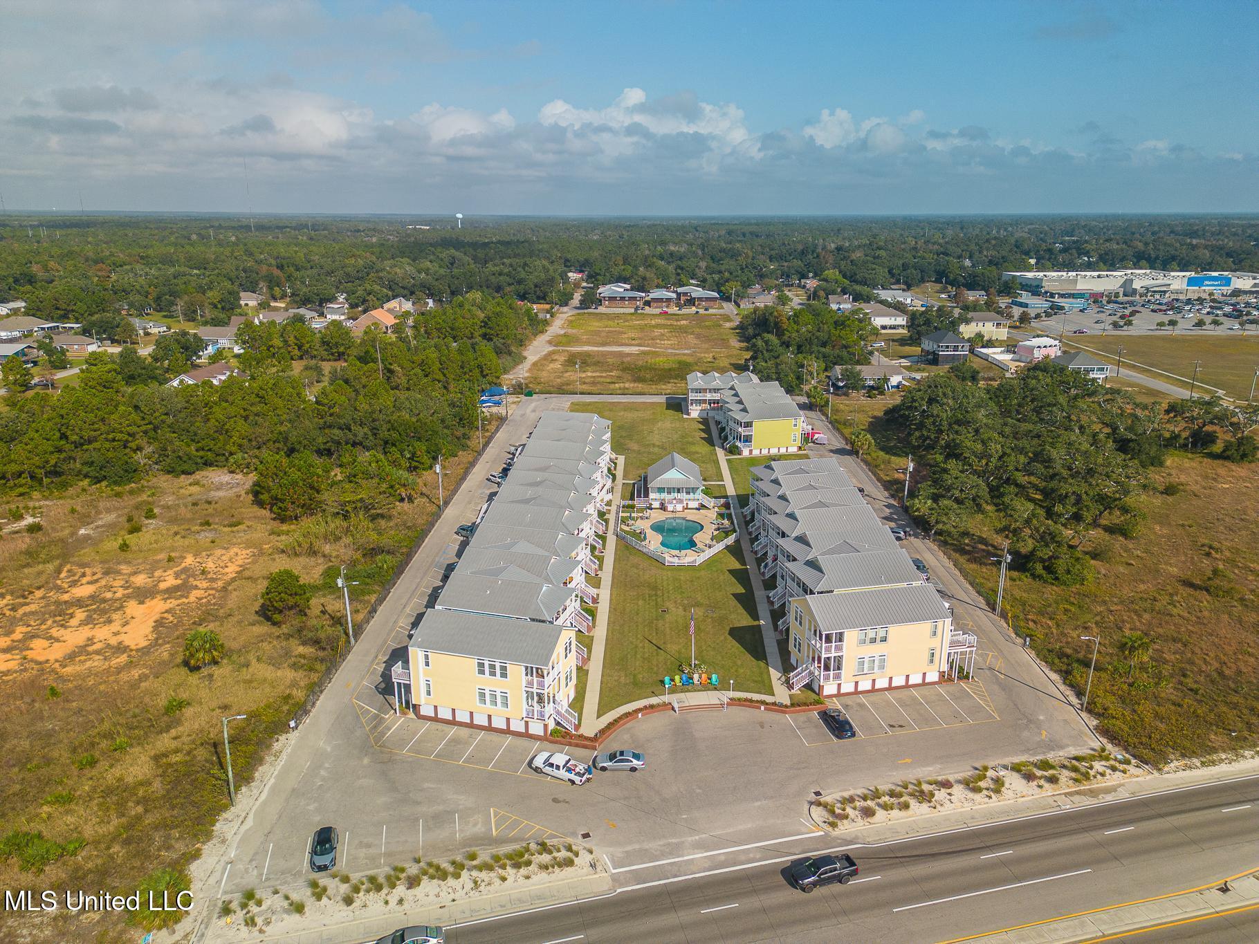 1515 E Beach Boulevard Property Photo 6