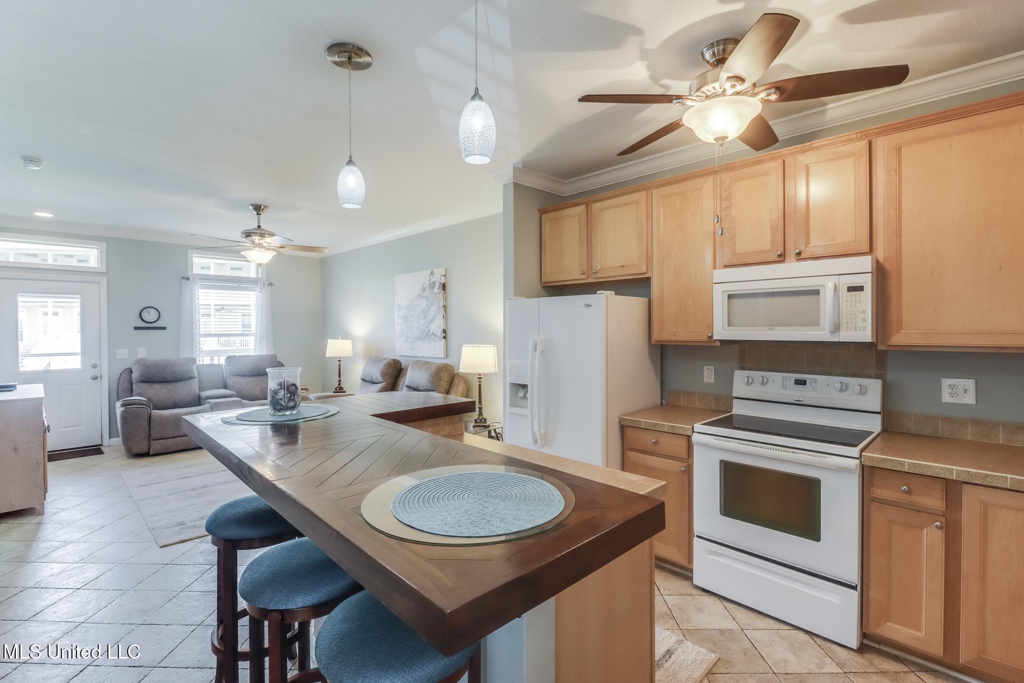 1515 E Beach Boulevard Property Photo 10