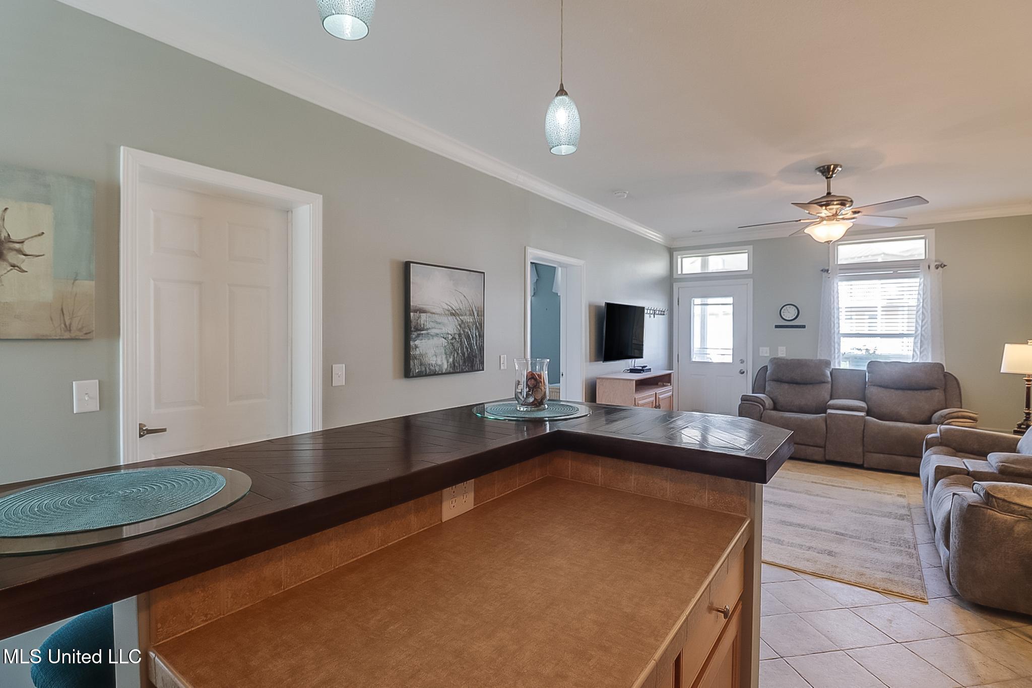 1515 E Beach Boulevard Property Photo 14