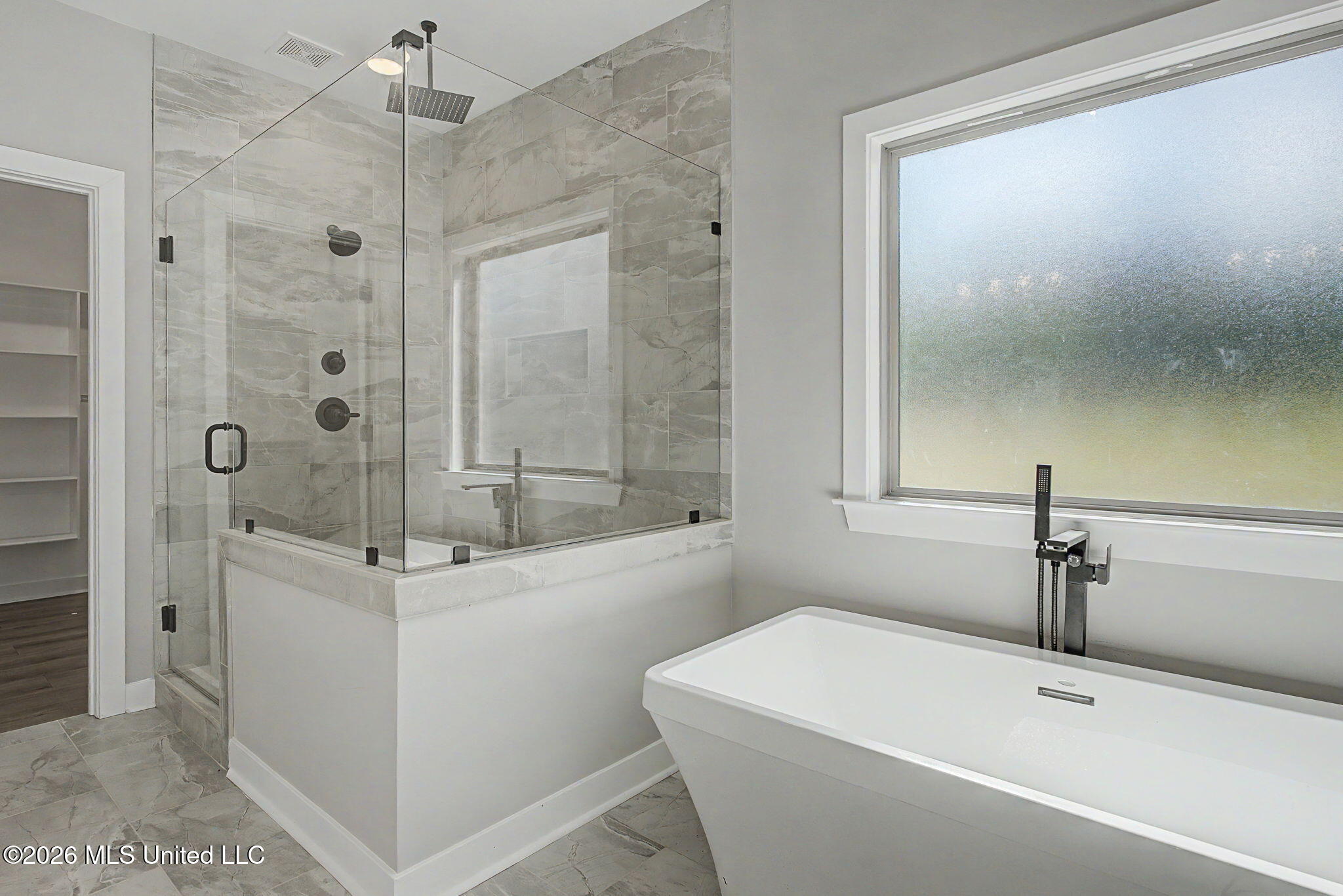 9069 Bennett Trail Property Photo 11