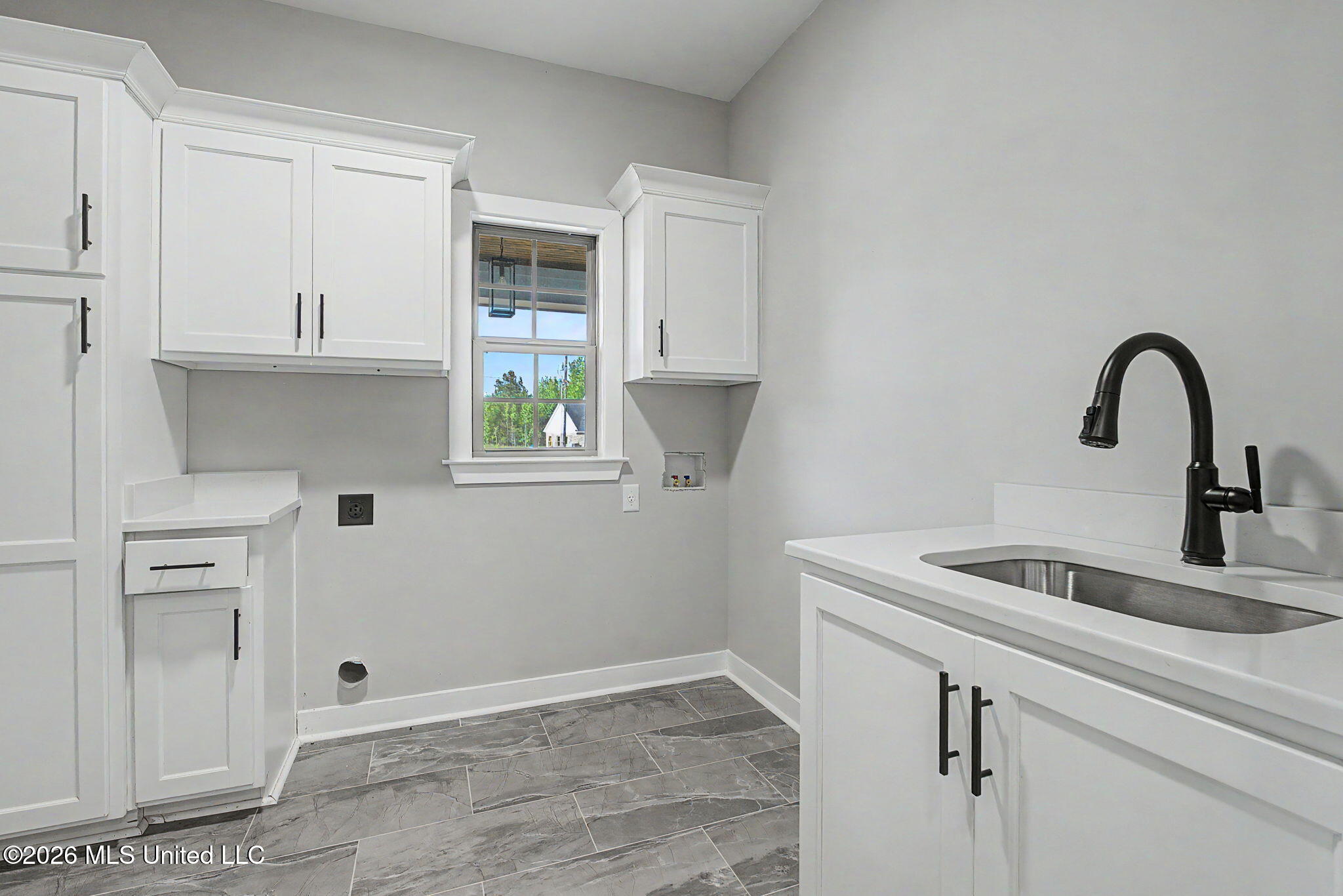 9069 Bennett Trail Property Photo 14