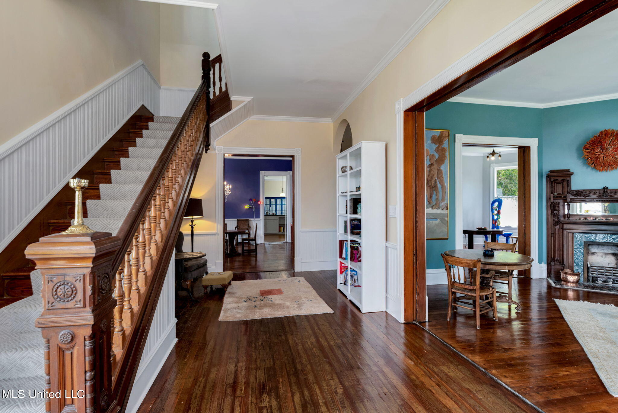 300 Linton Avenue Property Photo 4