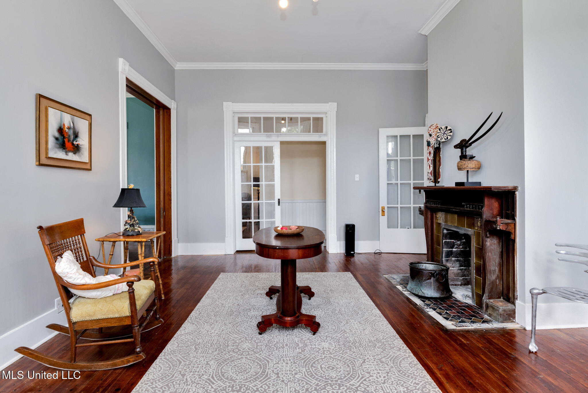 300 Linton Avenue Property Photo 14