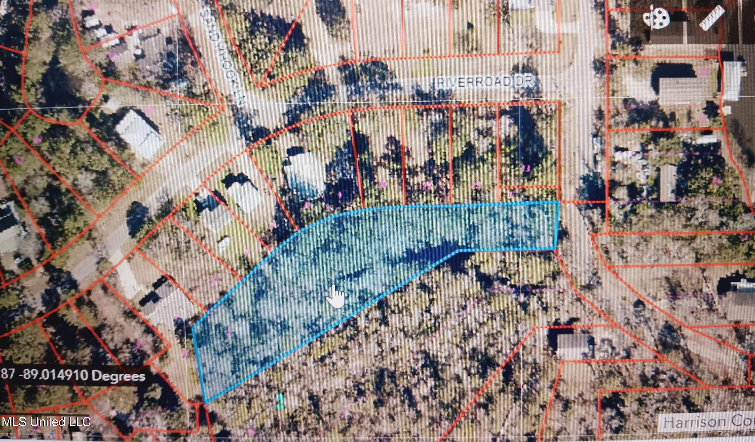 Riverroad Drive Property Photo 5