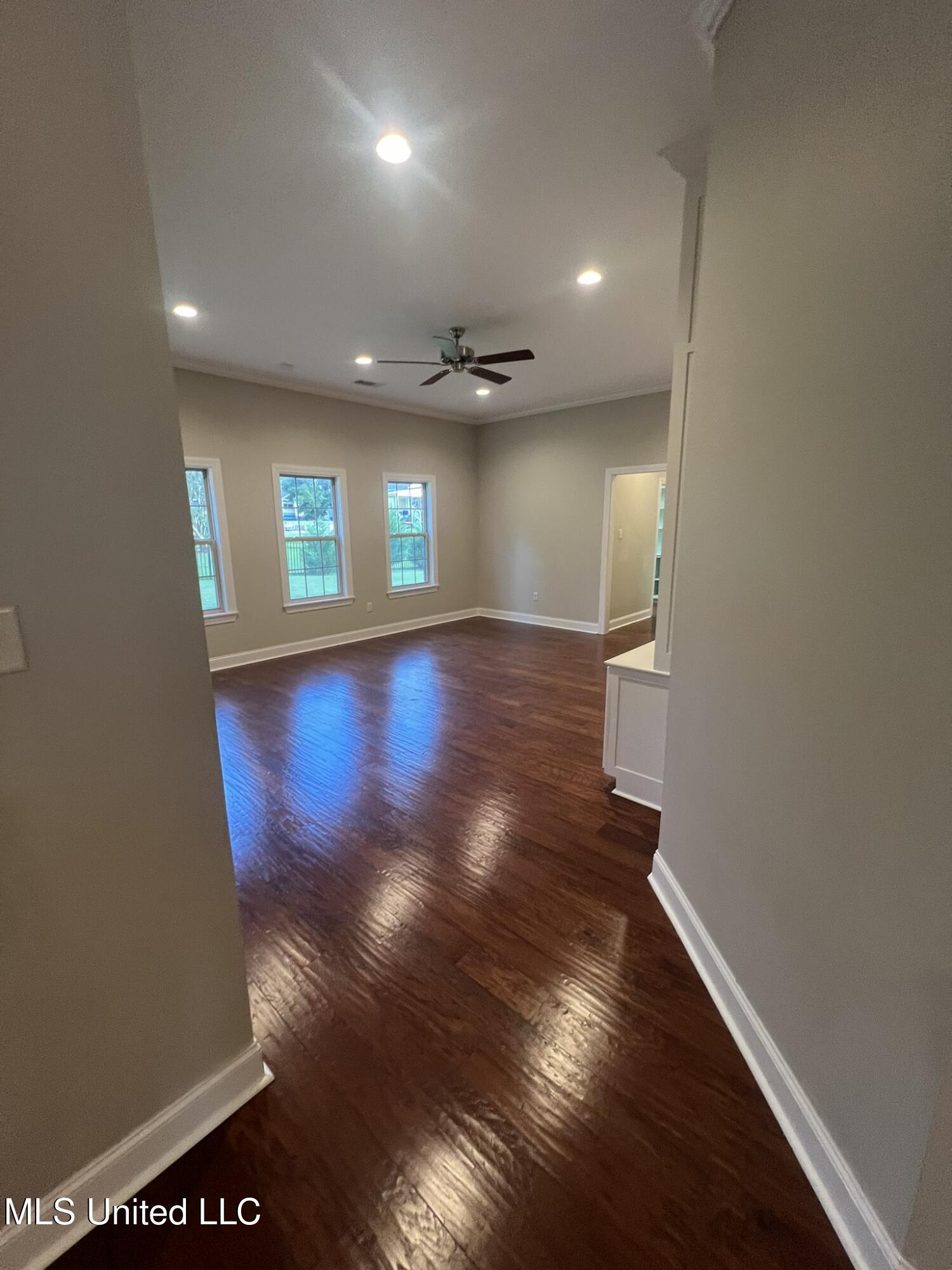 30 Ashburn Woods Avenue Property Photo 12