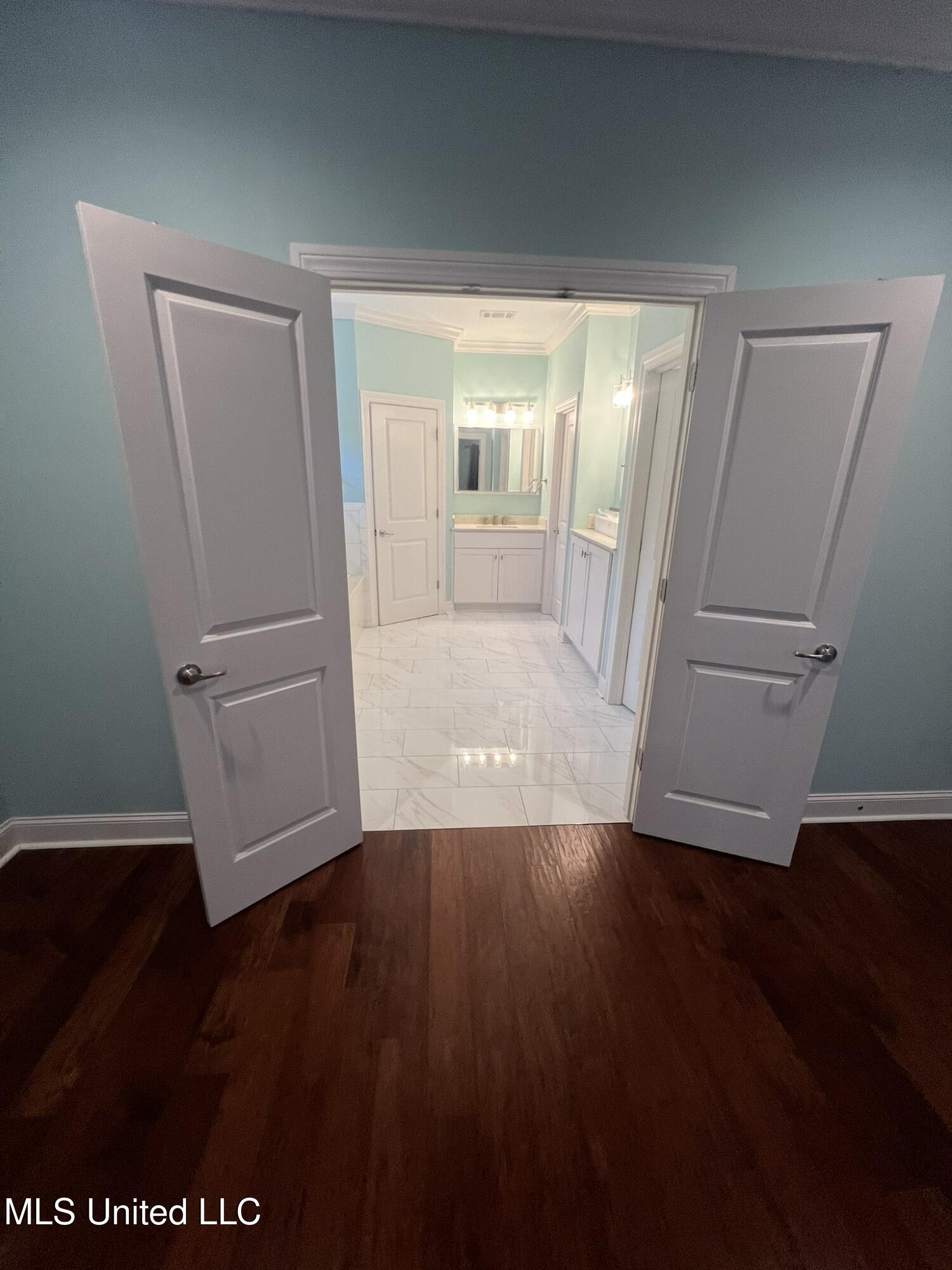 30 Ashburn Woods Avenue Property Photo 19