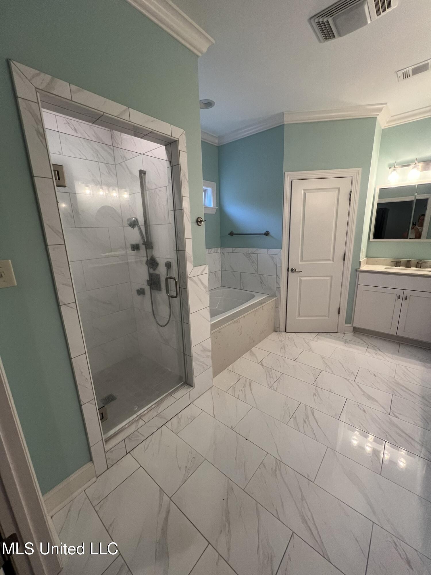 30 Ashburn Woods Avenue Property Photo 20