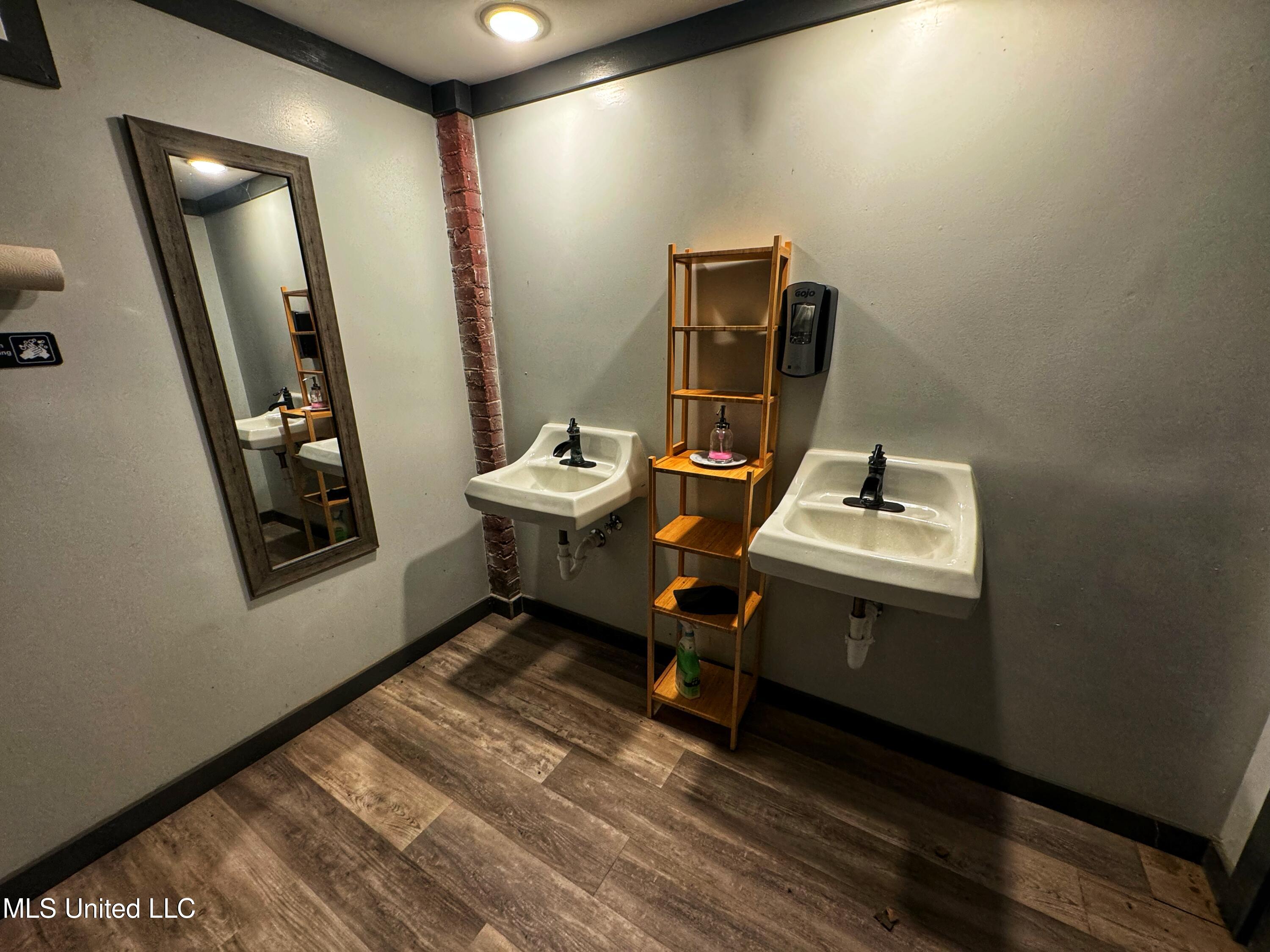 5860 Moon Lake Road Property Photo 15