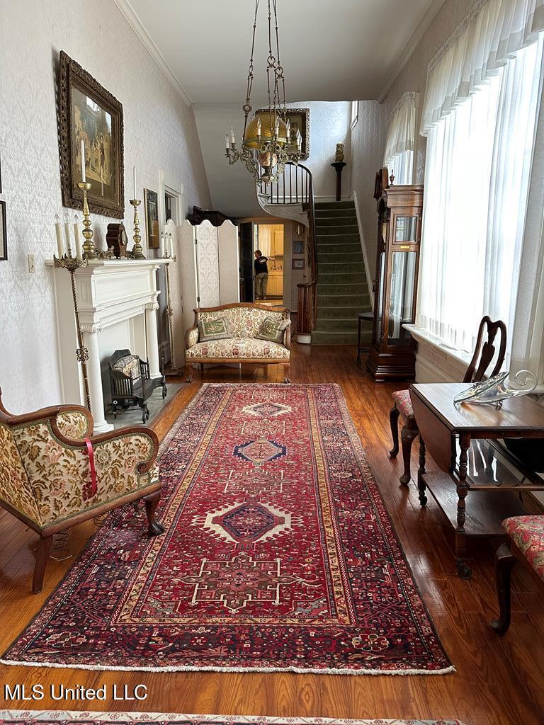 621 Washington Street Property Photo 4