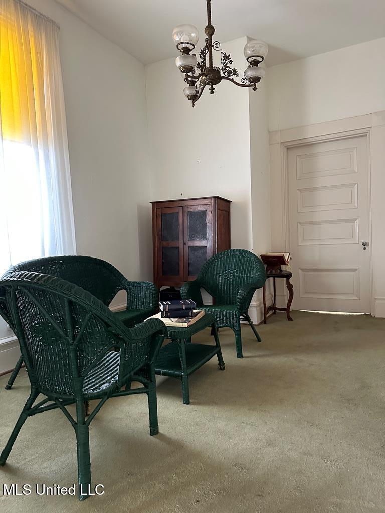 621 Washington Street Property Photo 13