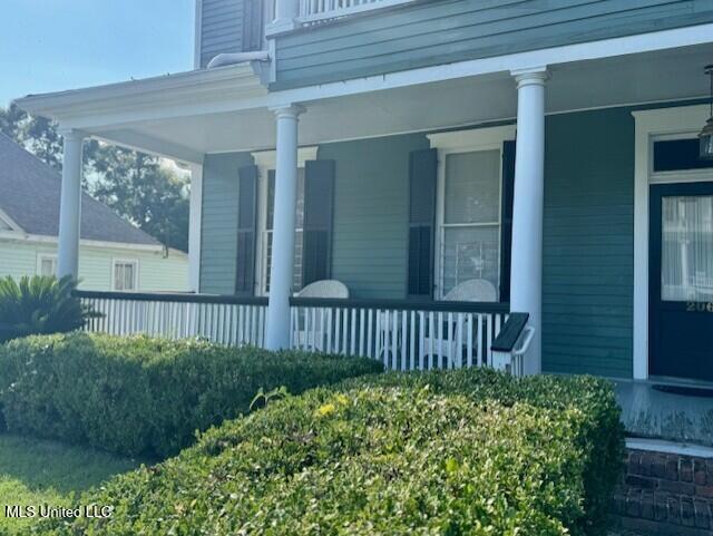 206 Linton Avenue Property Photo 4