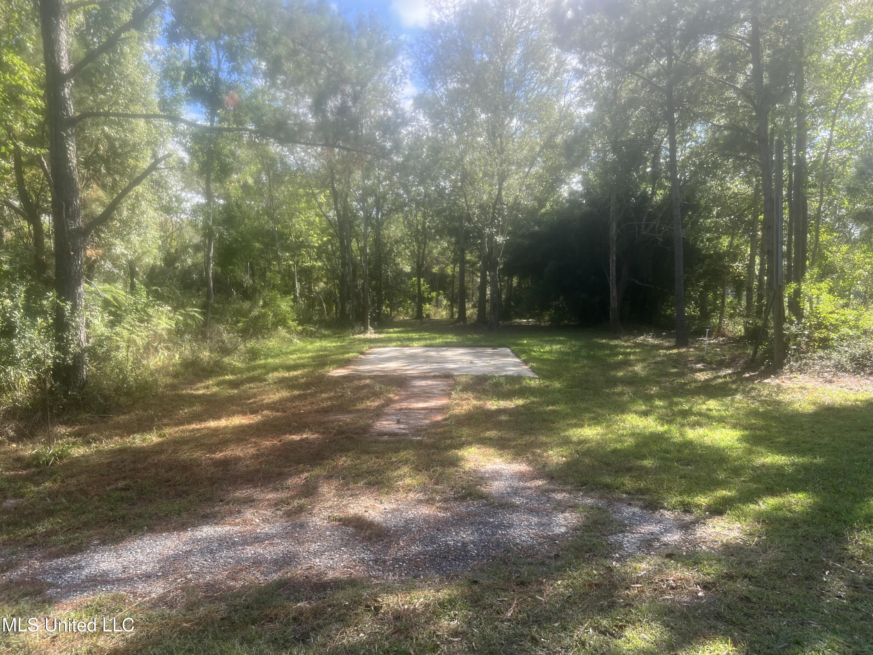 6235 S Railroad Avenue Property Photo 1
