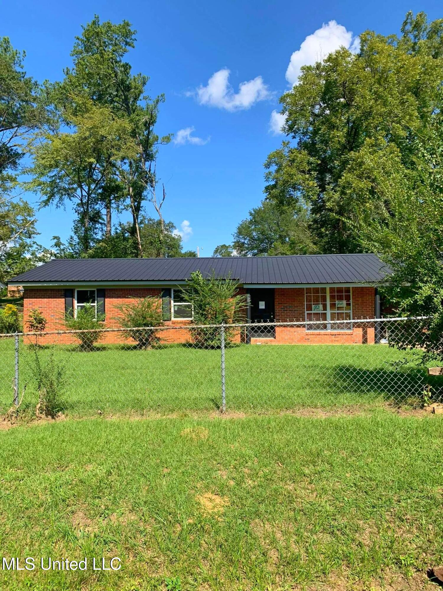 65 Pat Avenue Property Photo