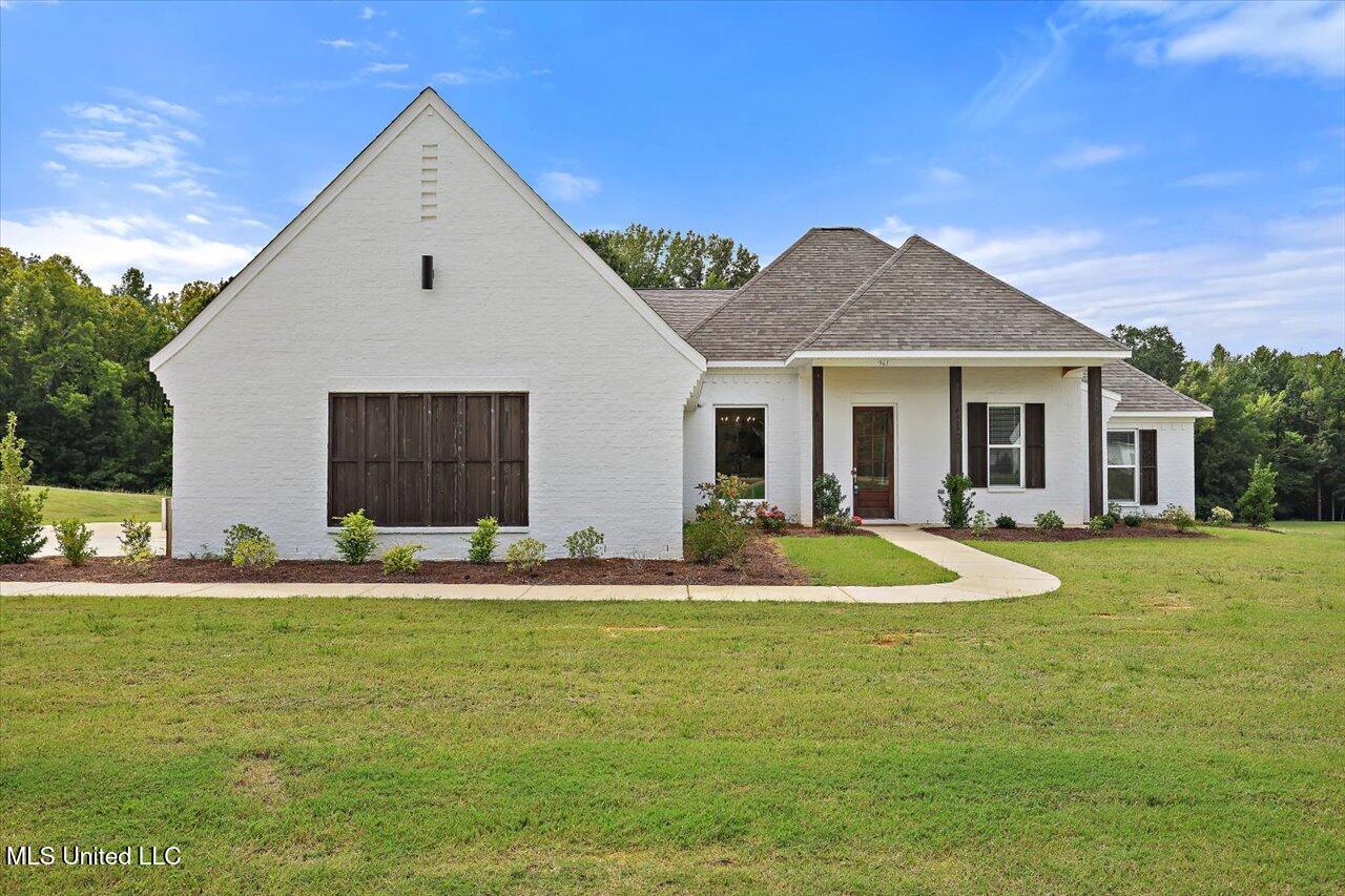 961 Mullican Road Property Photo 1