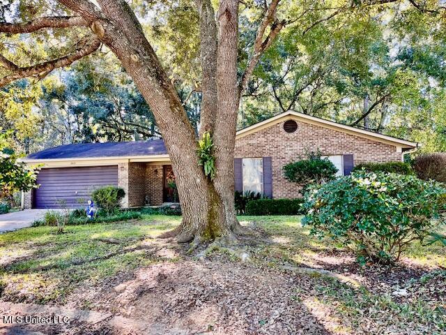 2413 Northridge Drive Property Photo 1