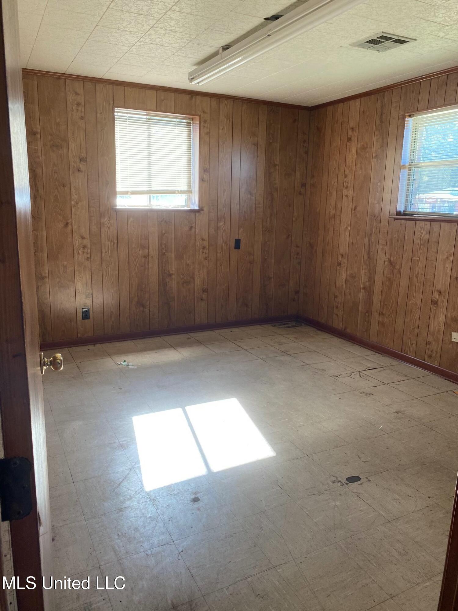 235 Highway 61 Property Photo 5