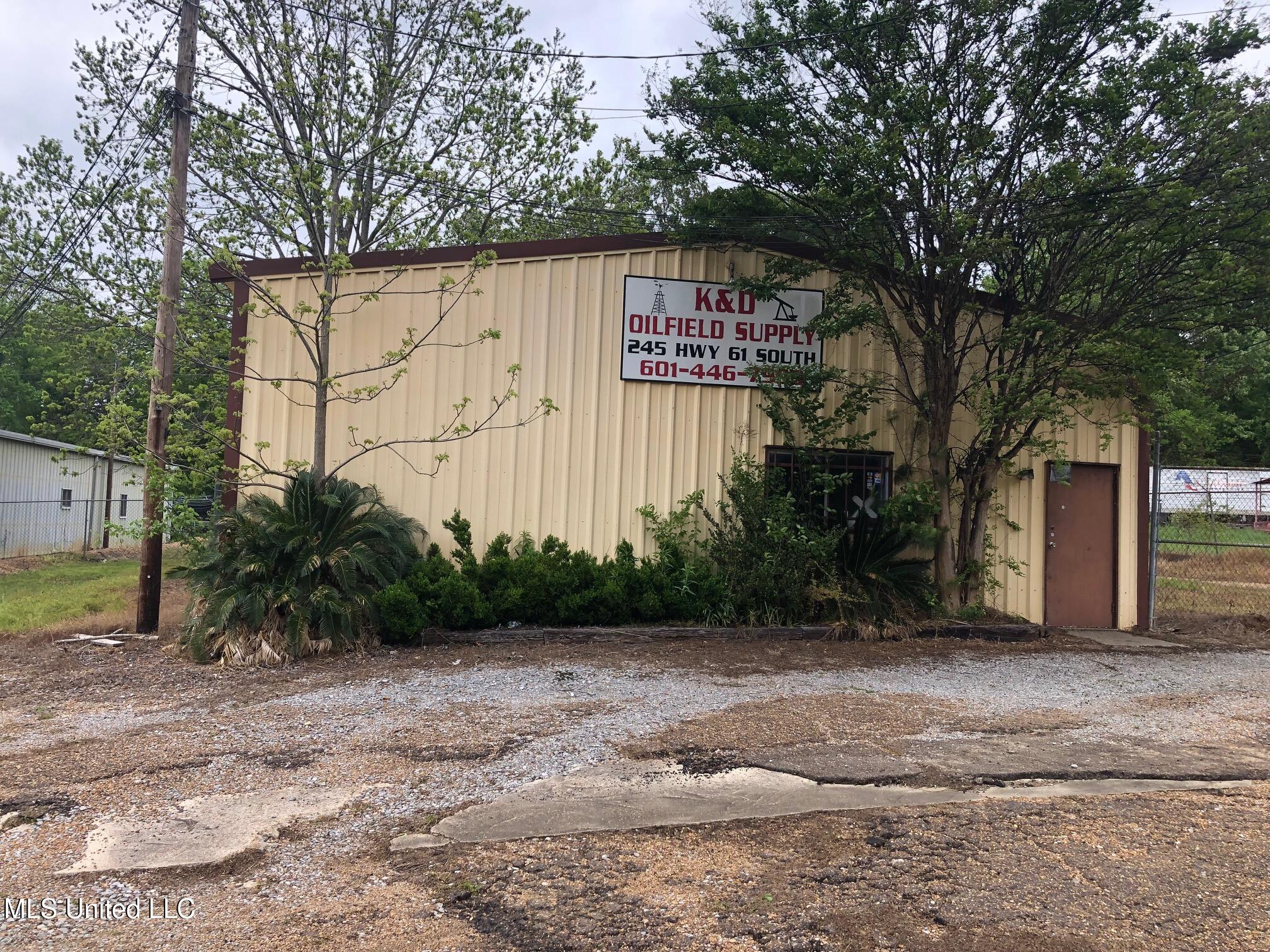 245 Highway 61 Property Photo 1