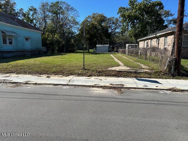 185 Claiborne Street Property Photo 4