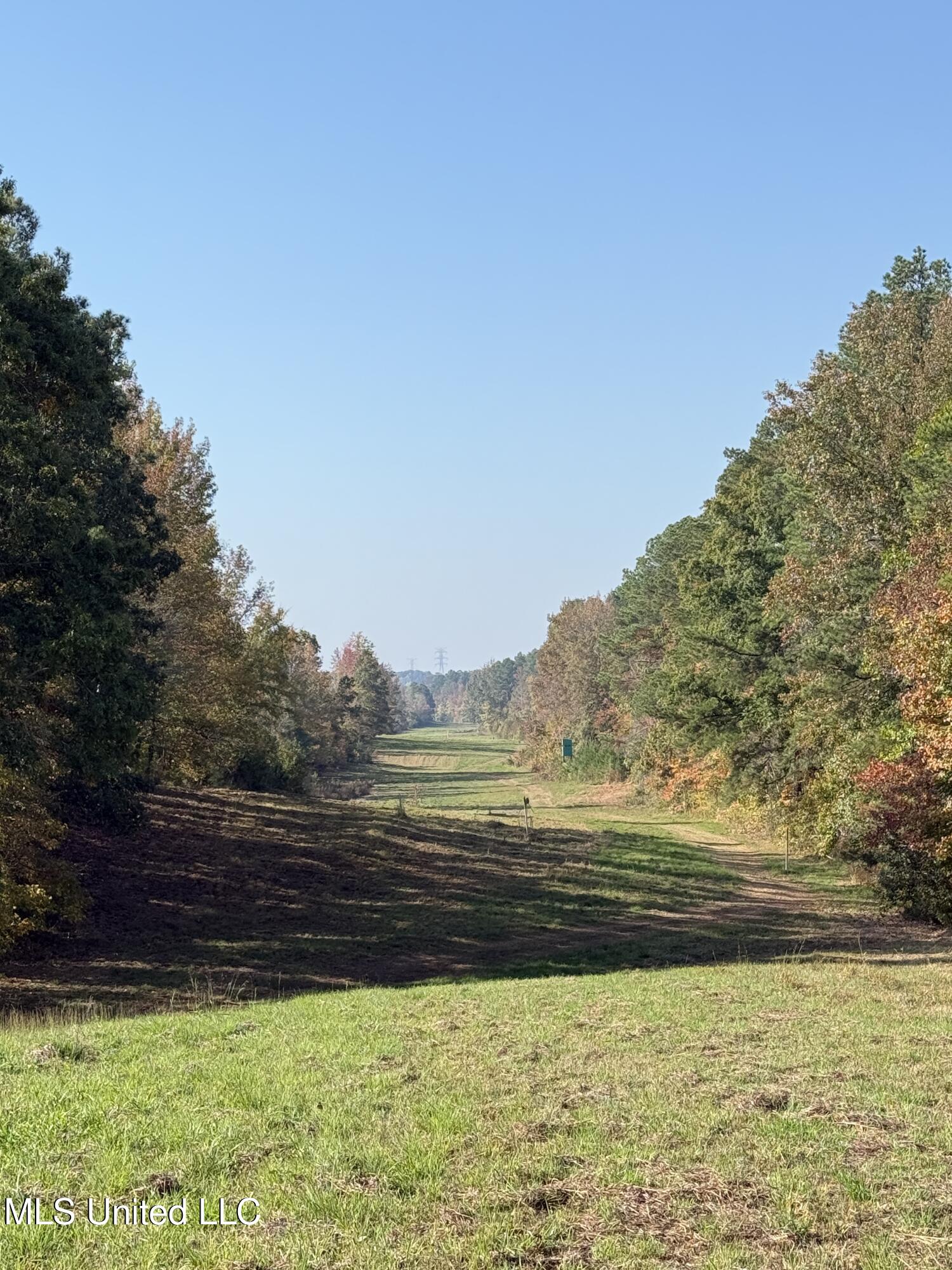 Off Highway 7 Property Photo 1