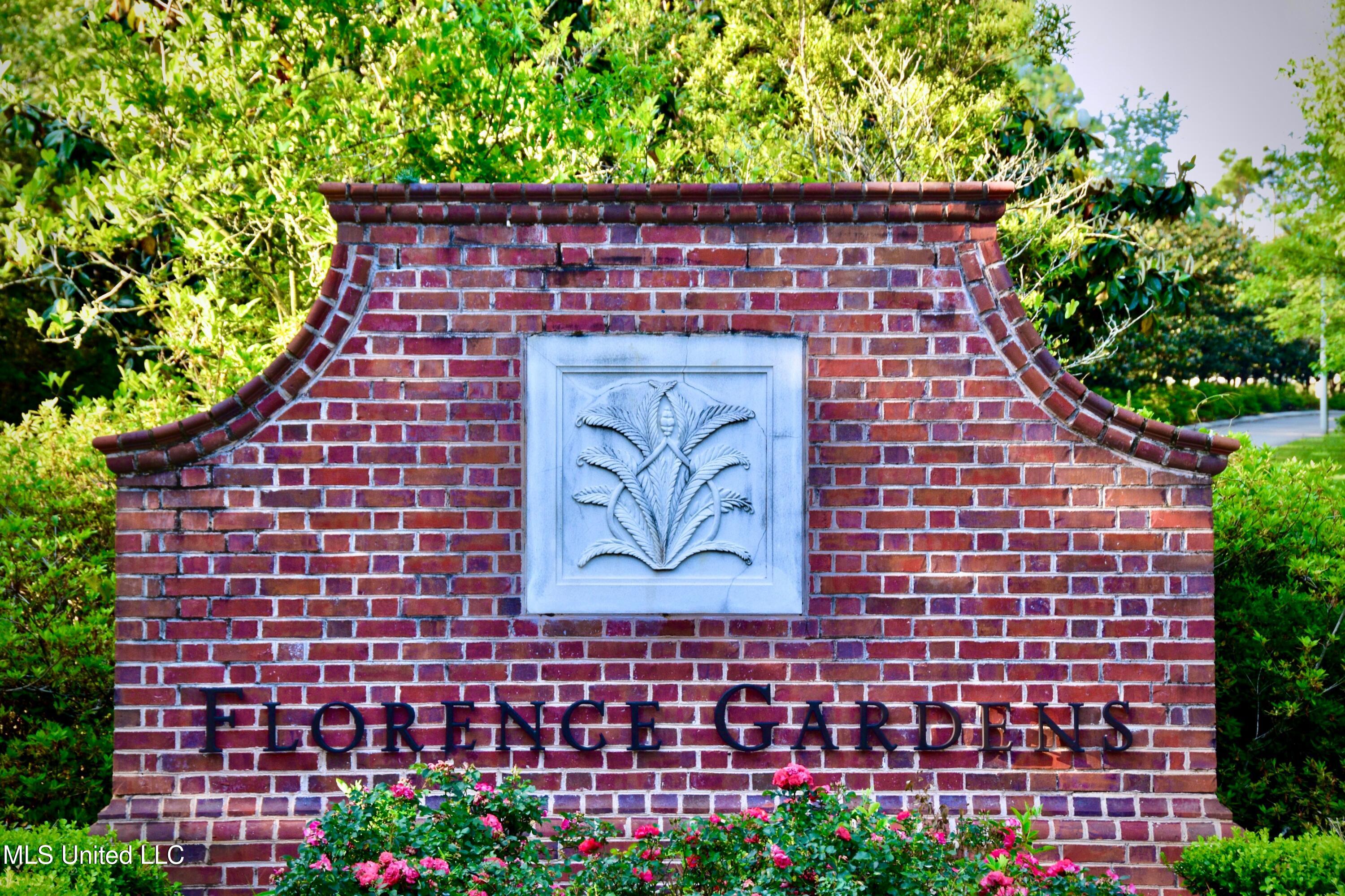 12180 Old Whisper Creek Drive Property Photo 8